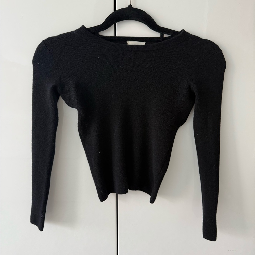 Aritzia black sweater